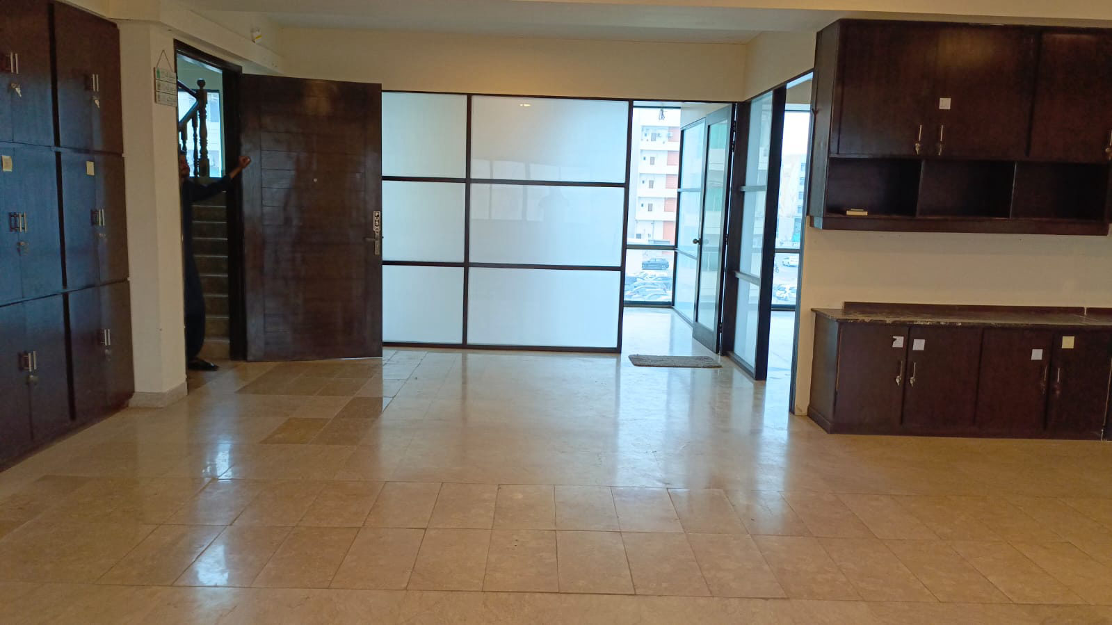 2000 Sq. Ft. Office for Rent – 2nd Floor | 3 Chambers + Big Hall | Well Maintained